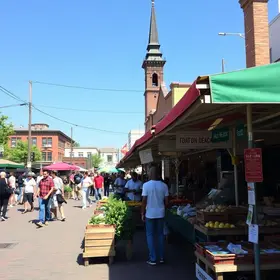 Como visitar os mercados públicos